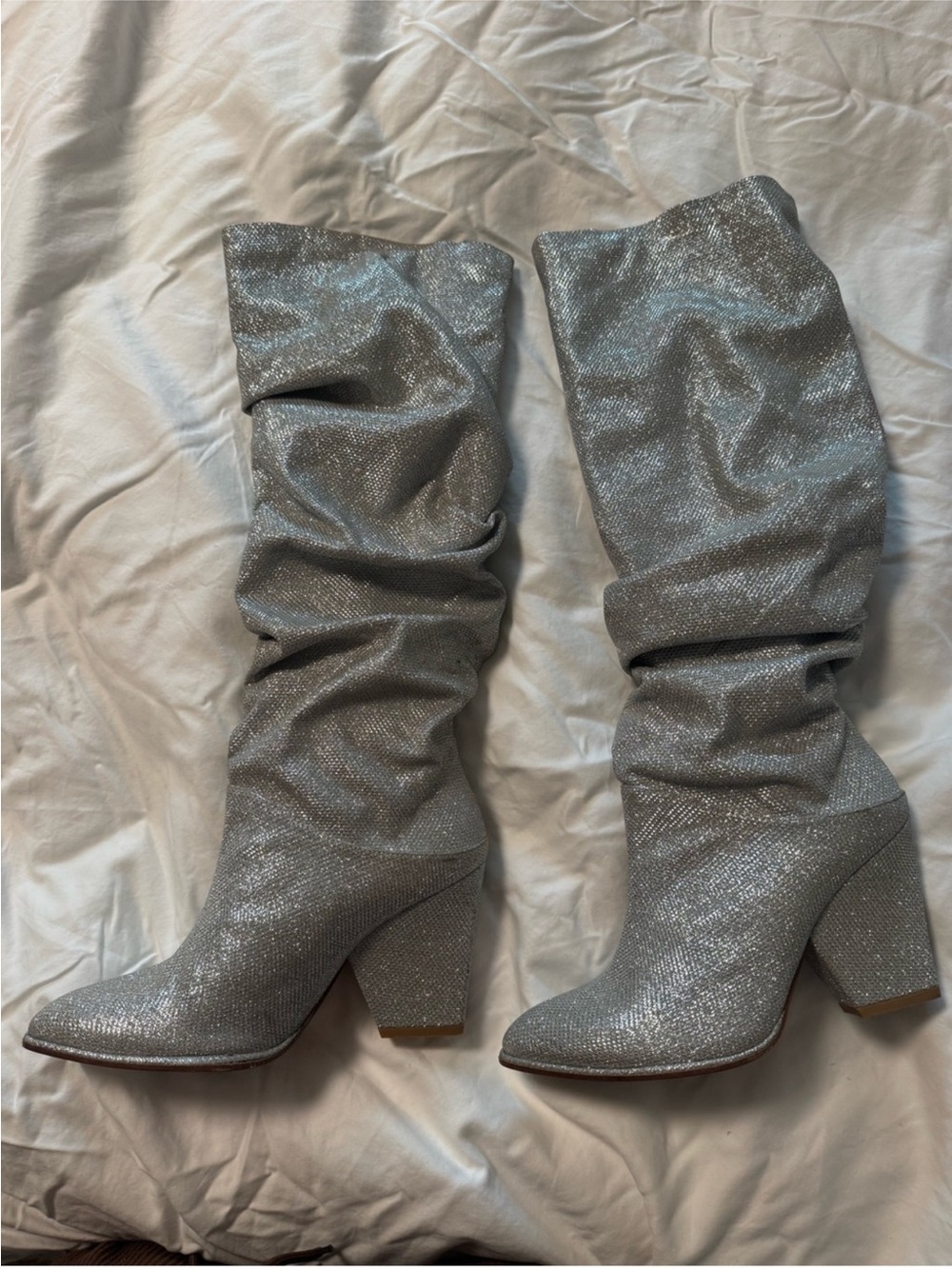 Stuart Weitzman Smashing Silver Metallic Slouch Boots – Size 37 / 7 GO-GO disco - Picture 4 of 11